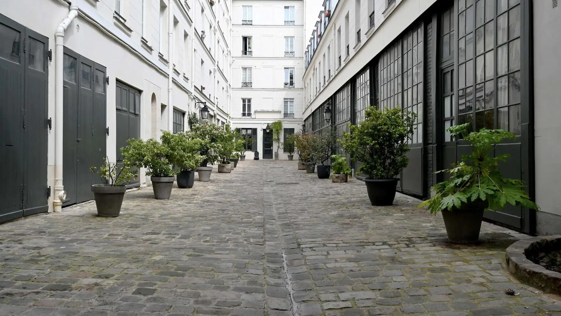 Small Studio Next To Invalides 巴黎 法国